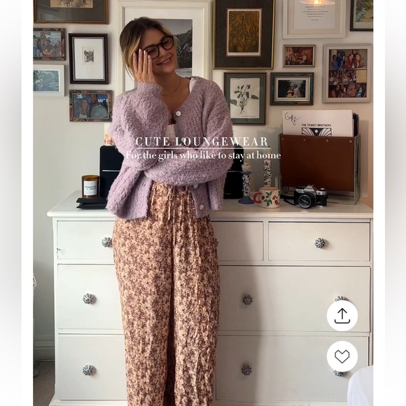 Brand new patterned pants from Verge Girl - Picture 2 of 5